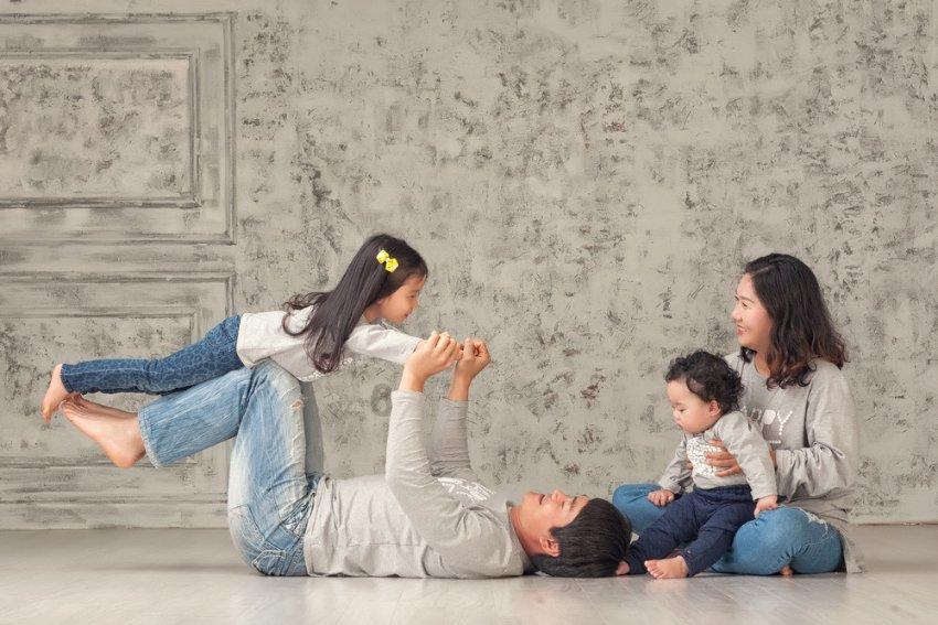 面对不合理的婚前协议，你会委屈自己先同意吗？游戏画面