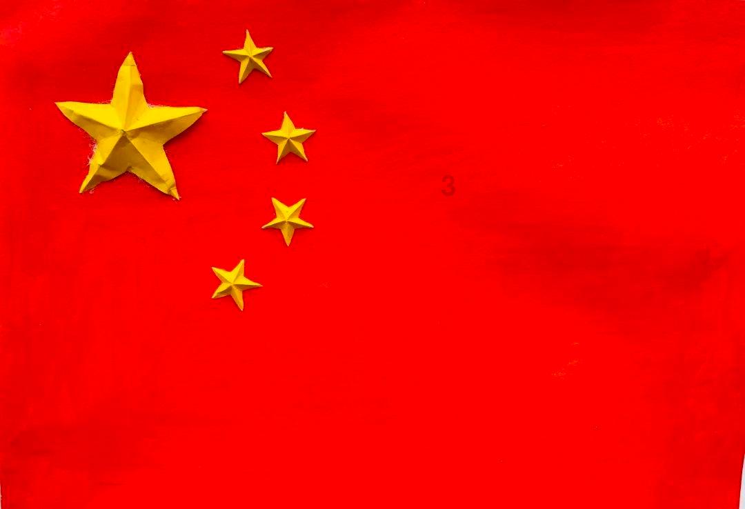 弟妹把闲钱放在银行里，也不借给家人，这么做对吗？游戏画面