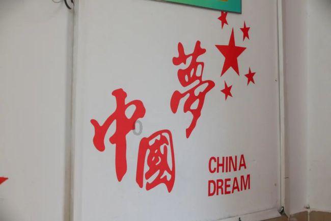 面对不合理的婚前协议，你会委屈自己先同意吗？游戏画面