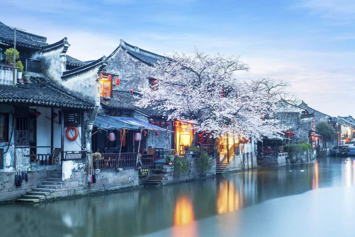 《中华人民共和国畜牧法条文解读及案例精释》出版发行